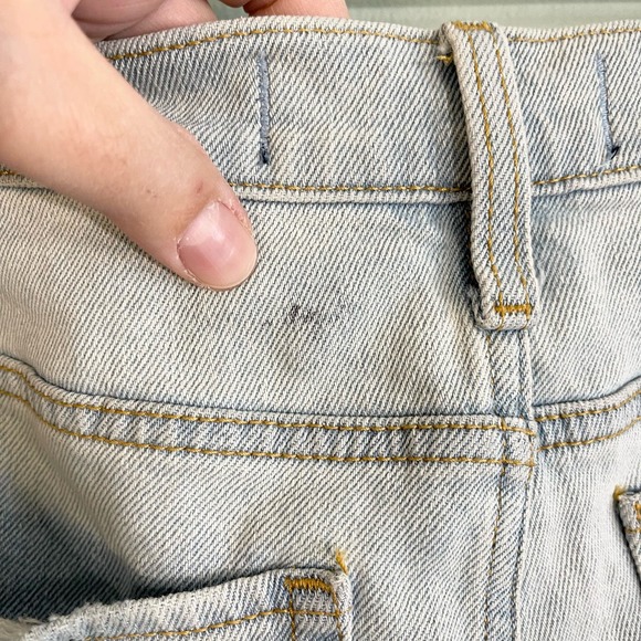 HOLLISTER Women's Blue Distressed Low-Rise Cropped Boyfriend Denim Jeans Size 15 - Picture 5 of 10